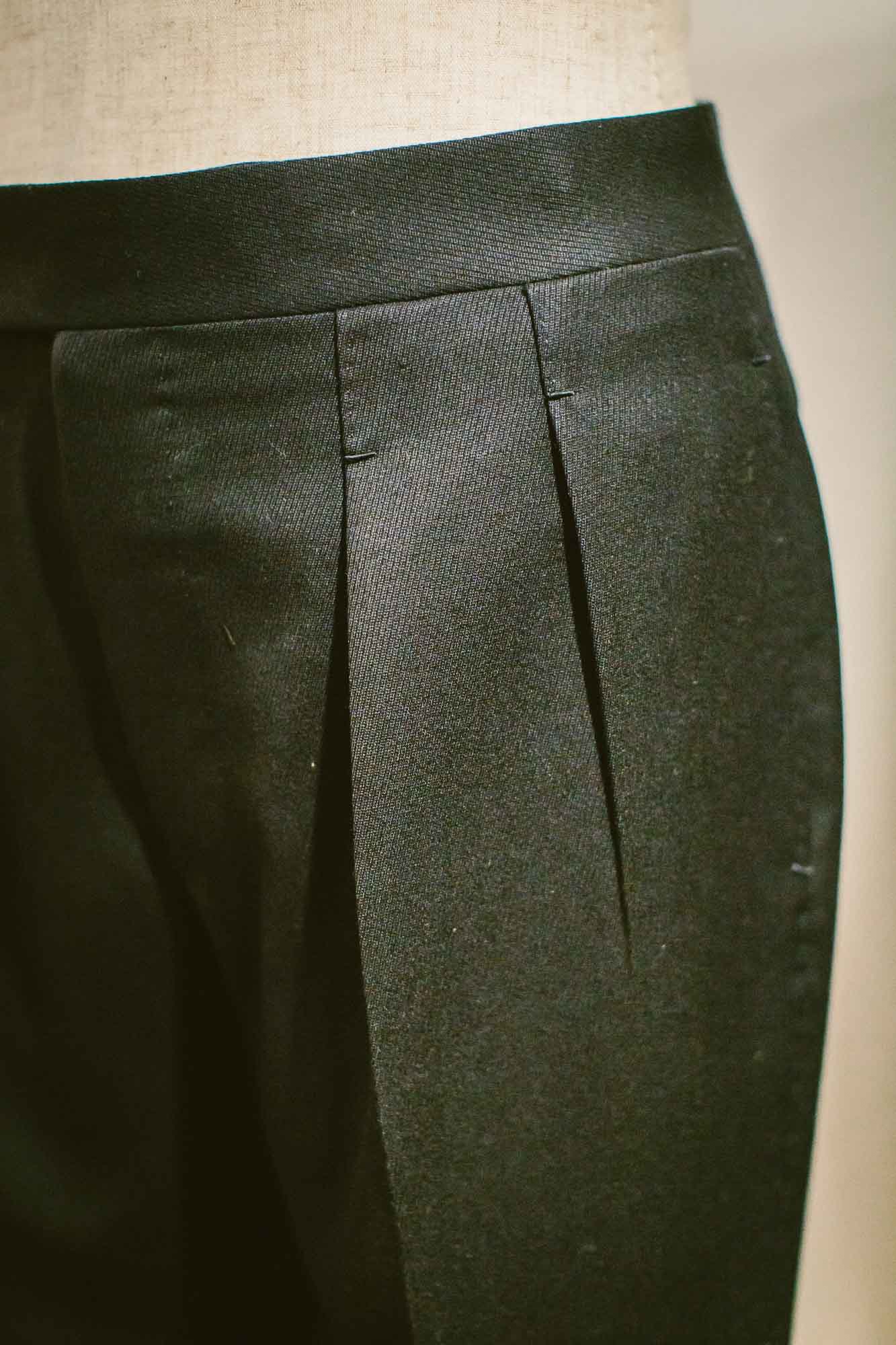 X-Factor Mens Long Pleat Front Business Pants Trousers size 77 Colour Black  | eBay