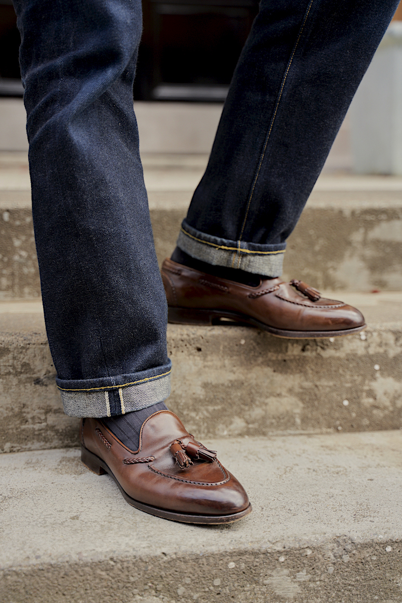 tan loafers with jeans