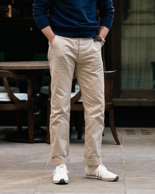 I'm a short man with a small waist, wide hips and rear, and thick thighs  that hasn't found well-fitting pants in years. Please help me. :  r/malefashionadvice