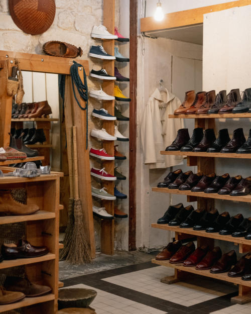 LORO PIANA The Rare Walk - Temporary Shoes Store Via