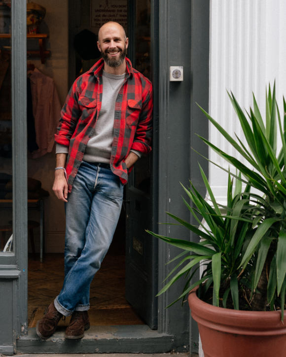 How to Style a Flannel Casually - Straight A Style