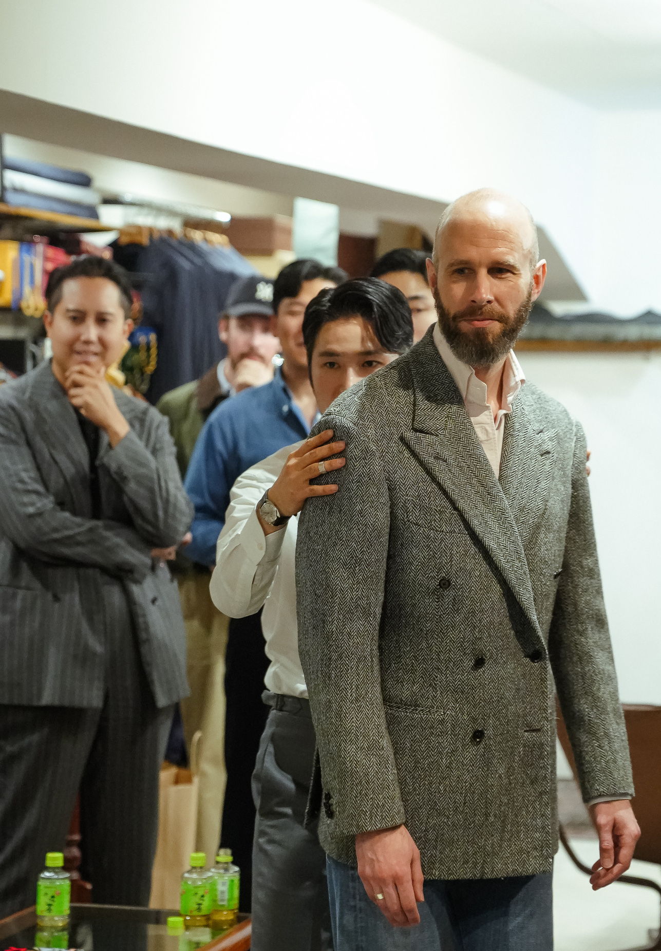 Assisi bespoke tailors, Korea: Permanent Fitting Style a tweed – DB